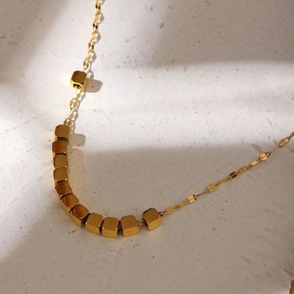 New 18K Gold Plated Multi Cube Necklace - Picture 4 of 5